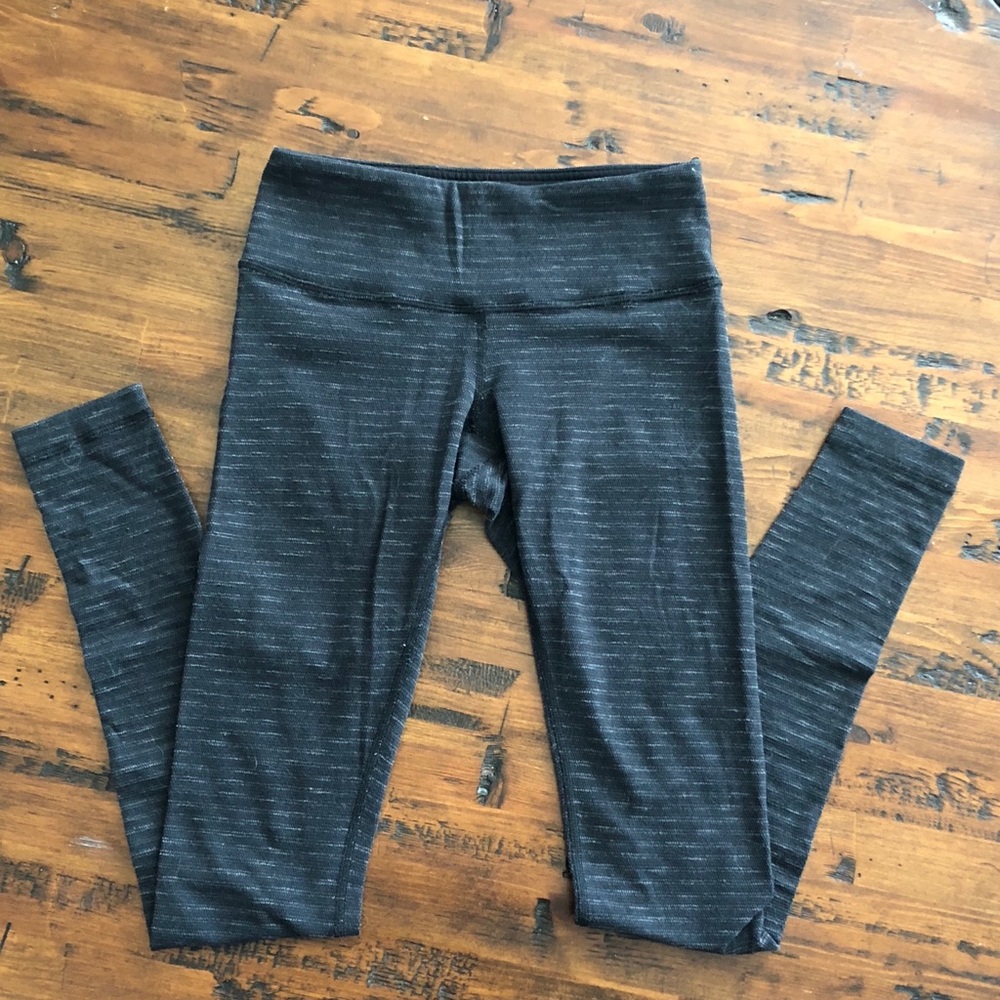 Lululemon wunder under